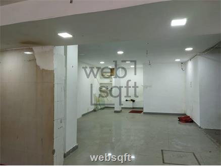 Retail showroom for Rent in Karkhana